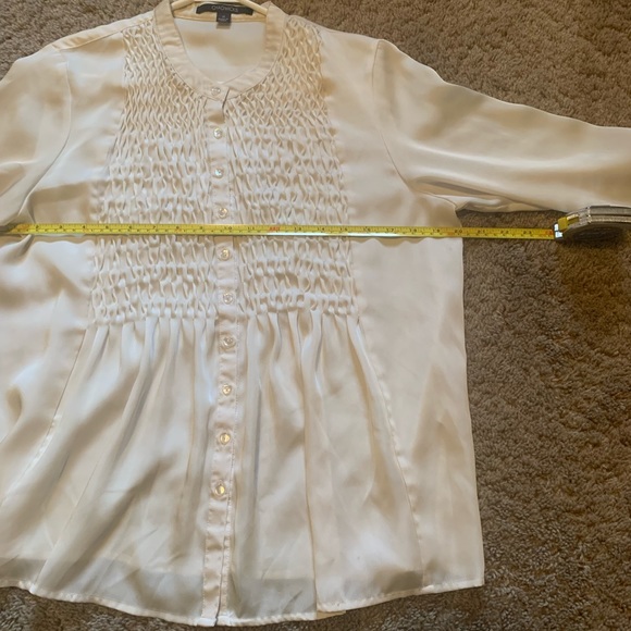 Chadwicks White Button Down Pleated Blouse Size 14 - Picture 9 of 9